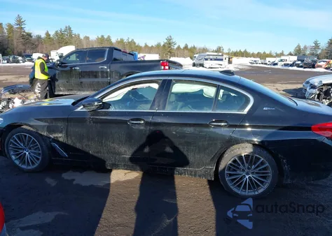 2018 BMW 530E xDrive Iperformance z USA, uszkodzony, nr VIN WBAJB1C52JB374401